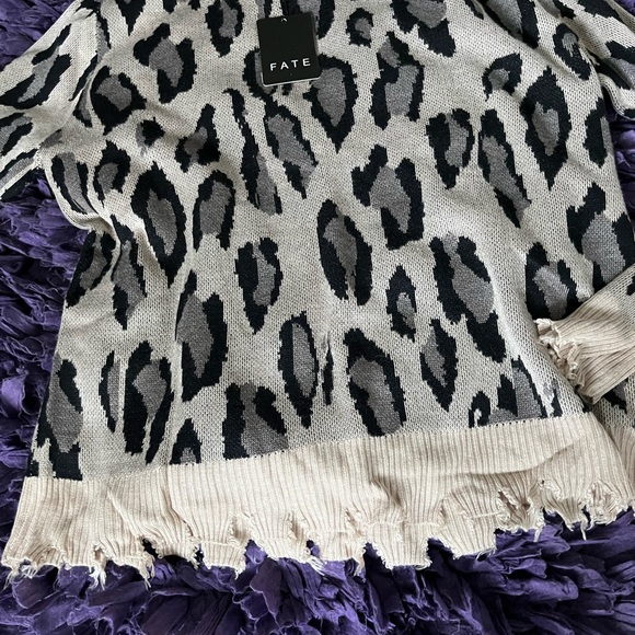 HOST PICK!! Fate Leopard sweater New With Tags - Picture 3 of 6